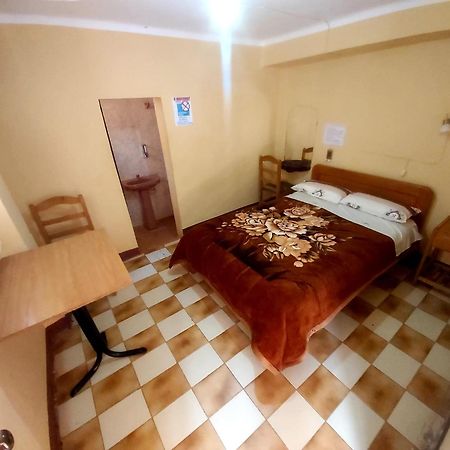 Отель Residencial El Expreso Оруро Экстерьер фото